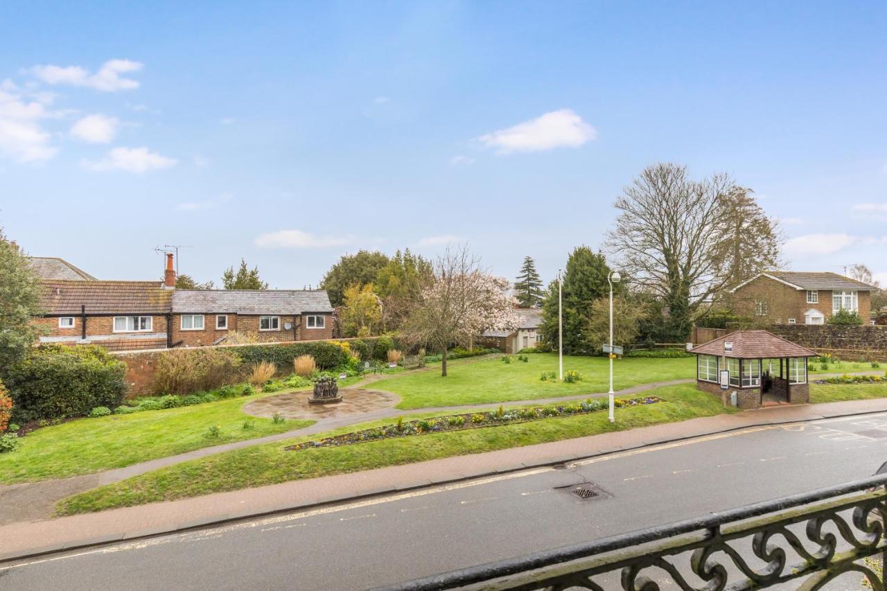 Morleys Rooms - Located In The Heart Of Hurstpierpoint By Huluki Sussex Stays 외부 사진